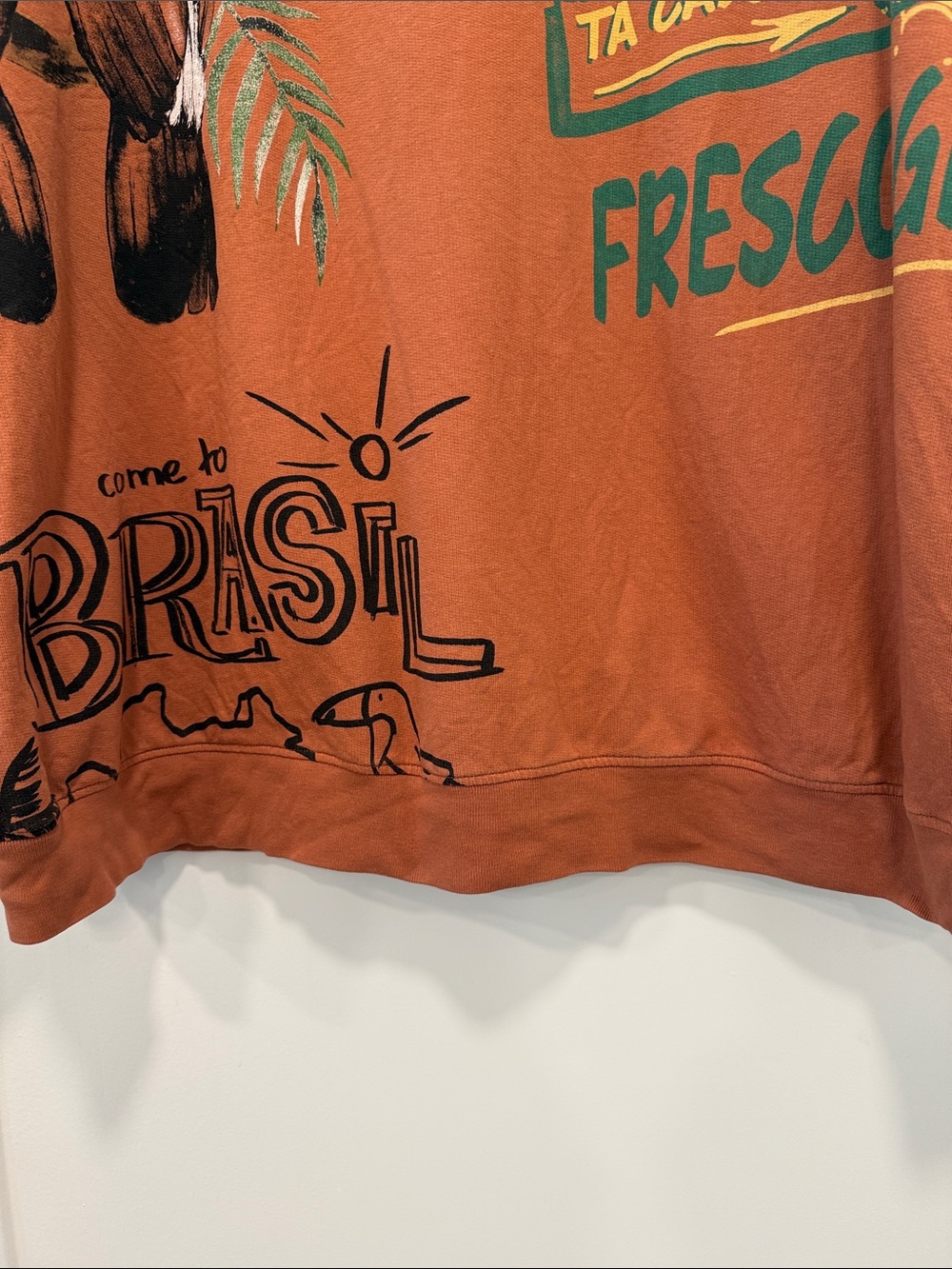 FARM Rio Rust Graphic Crewneck Sweater with Toucan Print size large - Picture 6 of 11